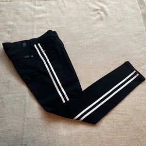 Like new 7 for all mankind black pants.